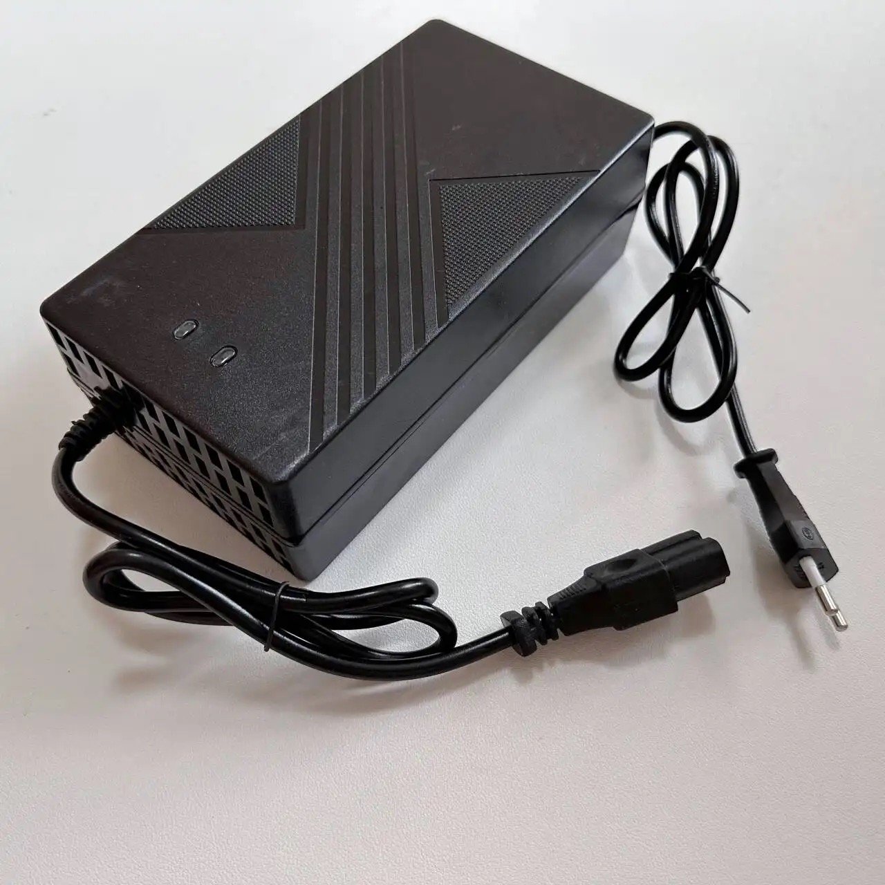 E-chopper snelle oplader 67.2V 5A - Afbeelding 5